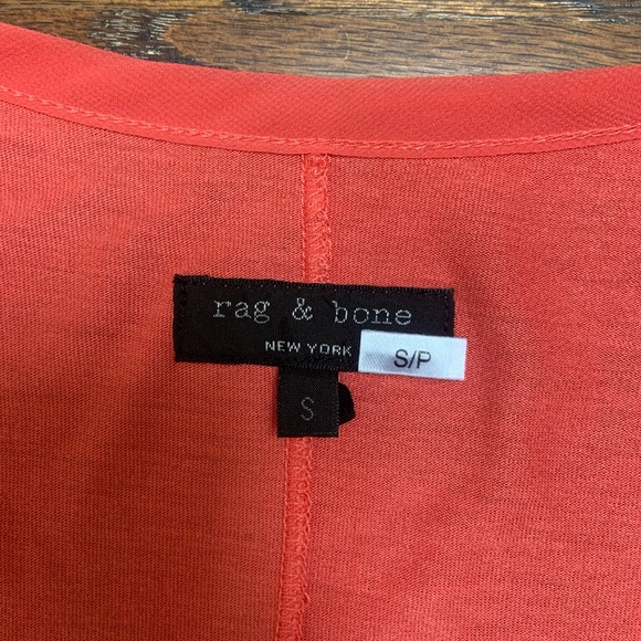 rag & bone coral V-neck t-shirt with mesh siding - Picture 3 of 5
